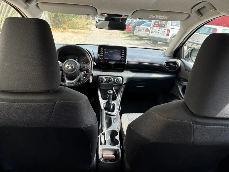 Toyota Yaris, снимка 16 - Автомобили и джипове - 52496326