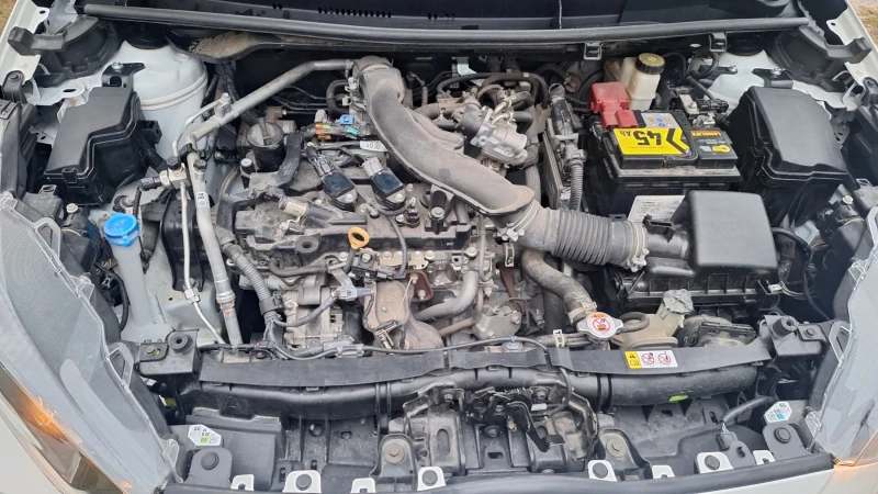 Toyota Yaris, снимка 12 - Автомобили и джипове - 52496326