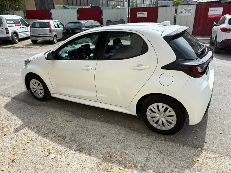 Toyota Yaris, снимка 4 - Автомобили и джипове - 52496326