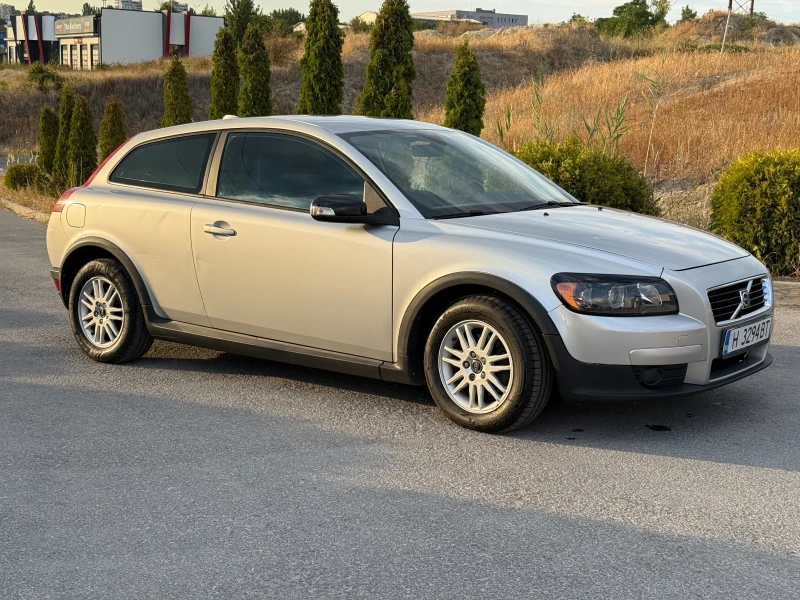 Volvo C30 1.8 бензин , снимка 5 - Автомобили и джипове - 53029996