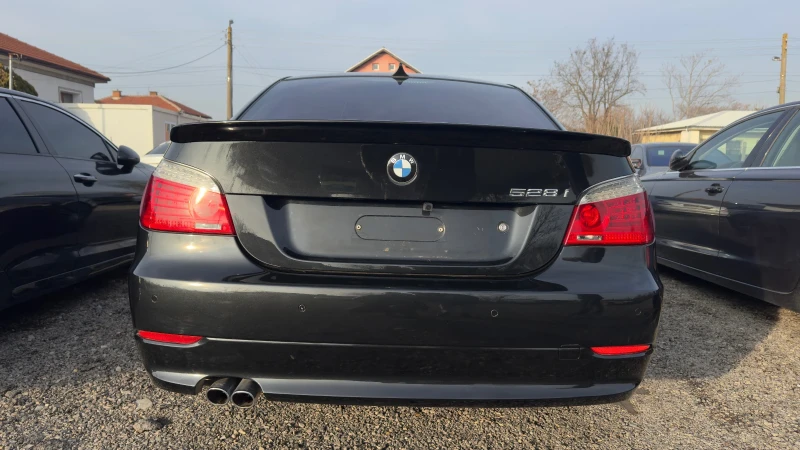 BMW 528  BMW Серия 5 (E60 LCI, facelift 2008) 528i (230 кс, снимка 4 - Автомобили и джипове - 52852120