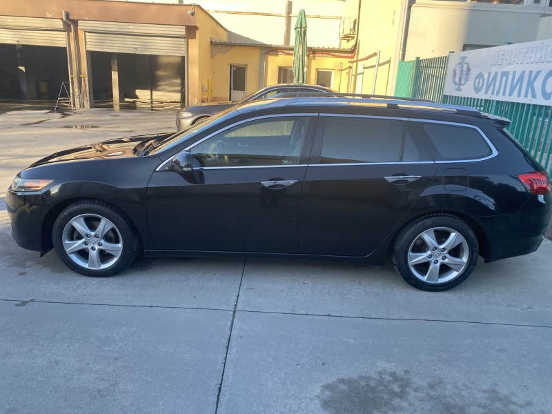 Honda Accord 2.2 I-DTEC, снимка 3 - Автомобили и джипове - 52910479