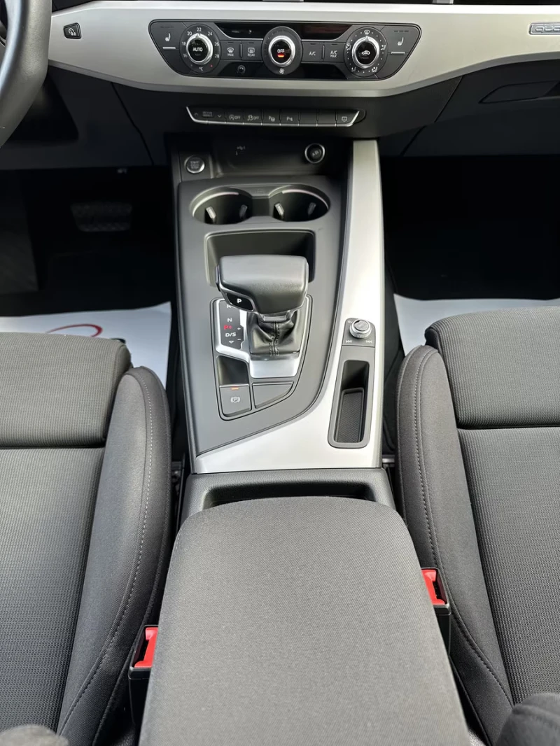 Audi A4 40TFSI/204HP/QUATTRO/S-LINE/360/AMBIENT/926v, снимка 10 - Автомобили и джипове - 53443189