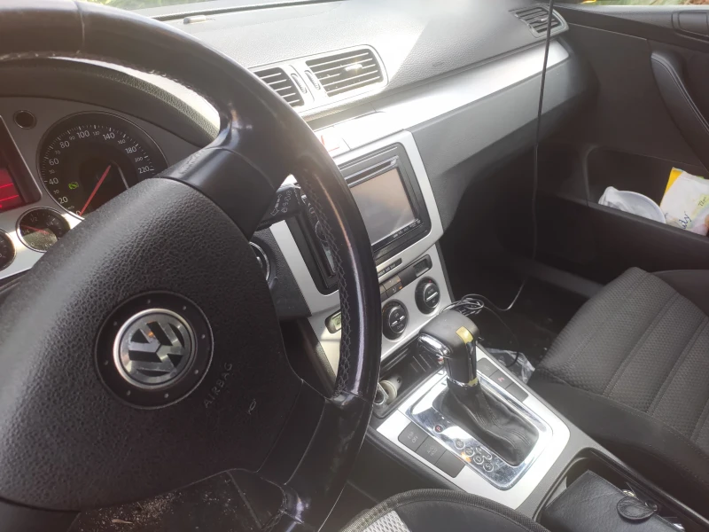 VW Passat B6, снимка 9 - Автомобили и джипове - 53487787