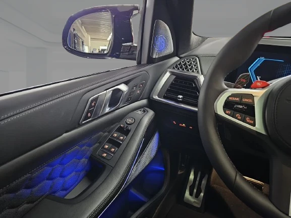 BMW X5M Competition = NEW = Shadow Line Гаранция, снимка 7 - Автомобили и джипове - 53890950