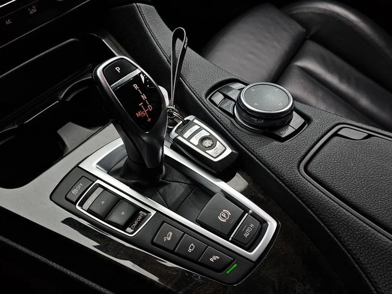 BMW 640 640d xDrive Gran Coupe| 313к.с.| ВКЛ.ТЕХНОТЕСТ, снимка 9 - Автомобили и джипове - 55626112