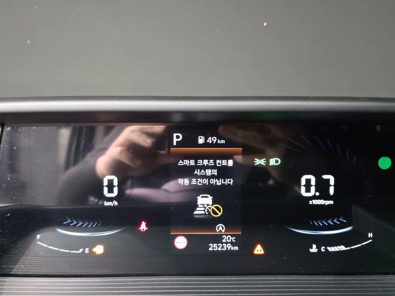 Hyundai Staria 2.2 Automatic, снимка 8 - Автомобили и джипове - 55949589
