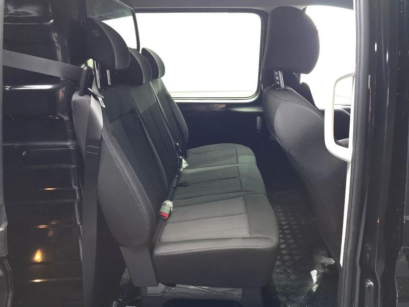 Hyundai Staria 2.2 Automatic, снимка 11 - Автомобили и джипове - 55949589
