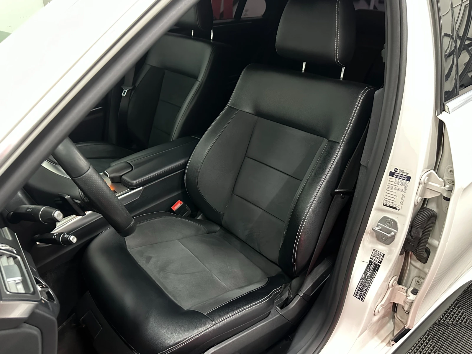 Mercedes-Benz E 500 AMG* 4MATIC * DISTR * ПОДГРЕВ, снимка 16 - Автомобили и джипове - 47684323