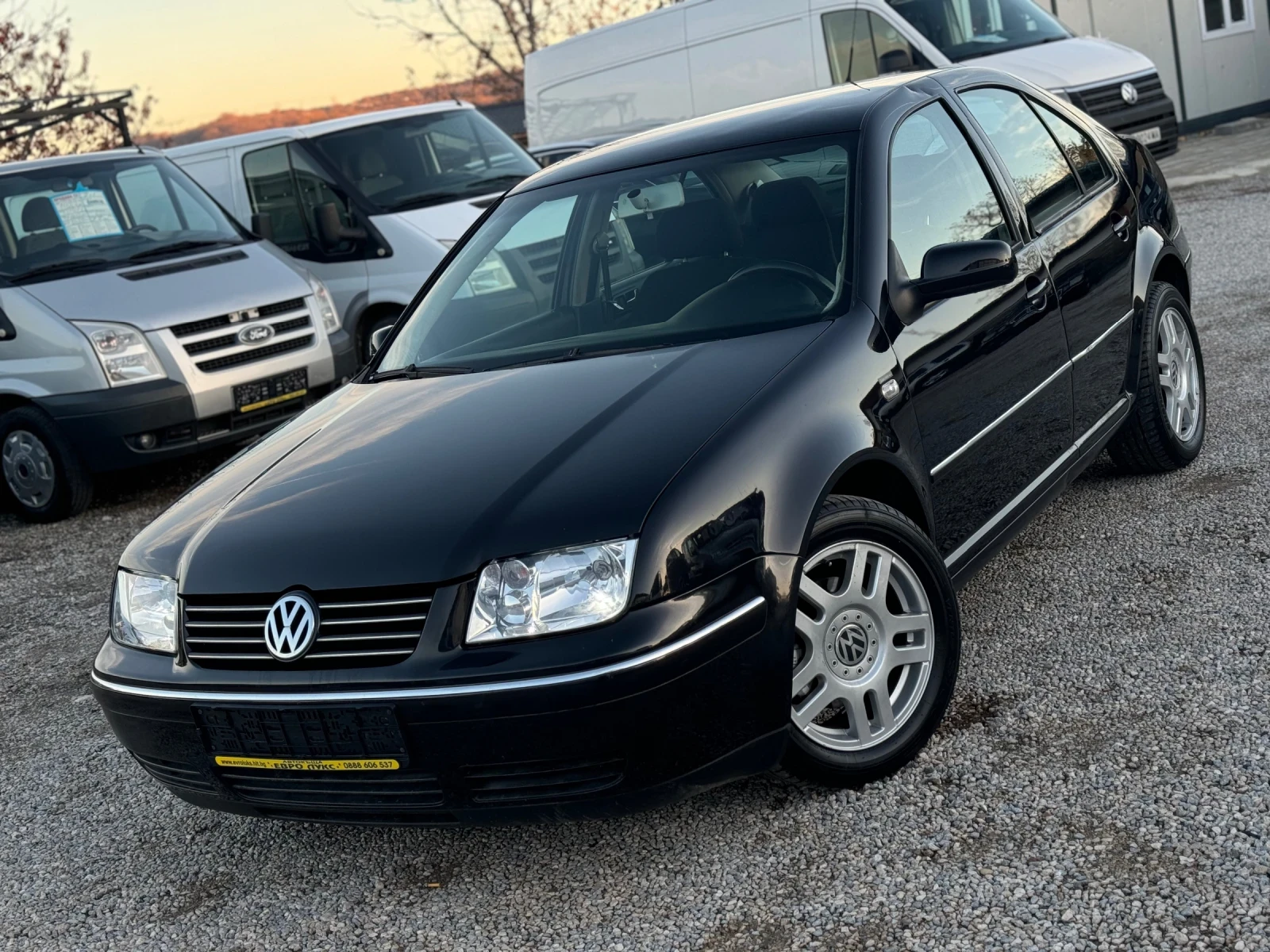 VW Bora 1.6i 105кс КЛИМАТИК 05г - изображение 3