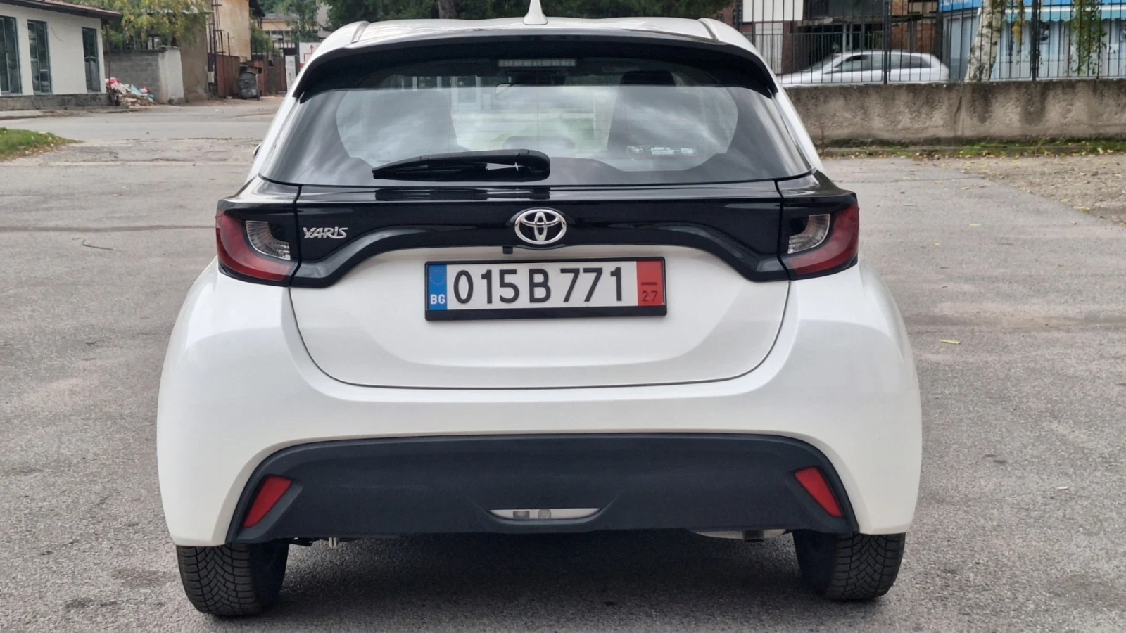 Toyota Yaris  - изображение 5