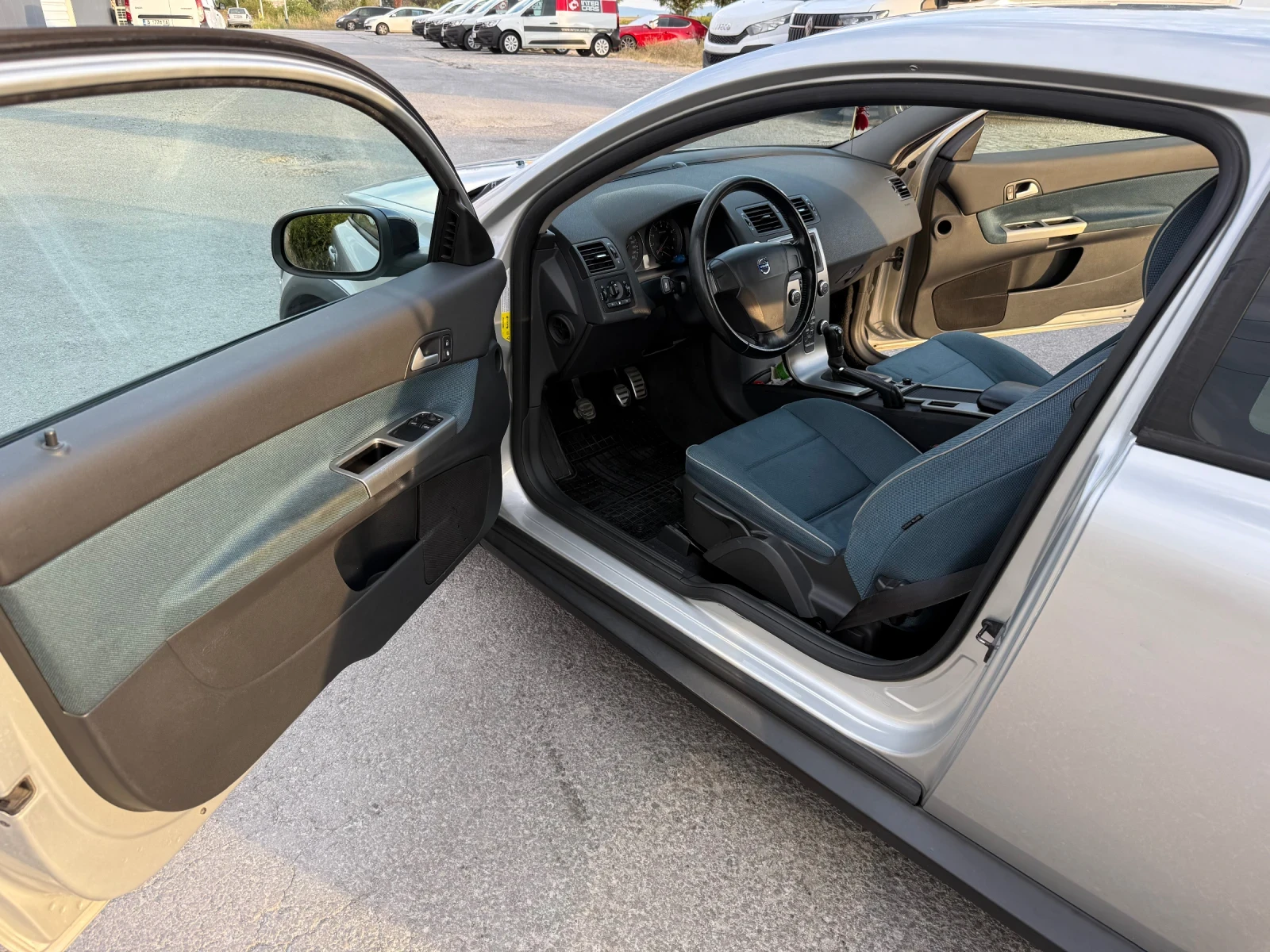 Volvo C30 1.8 бензин  - изображение 10