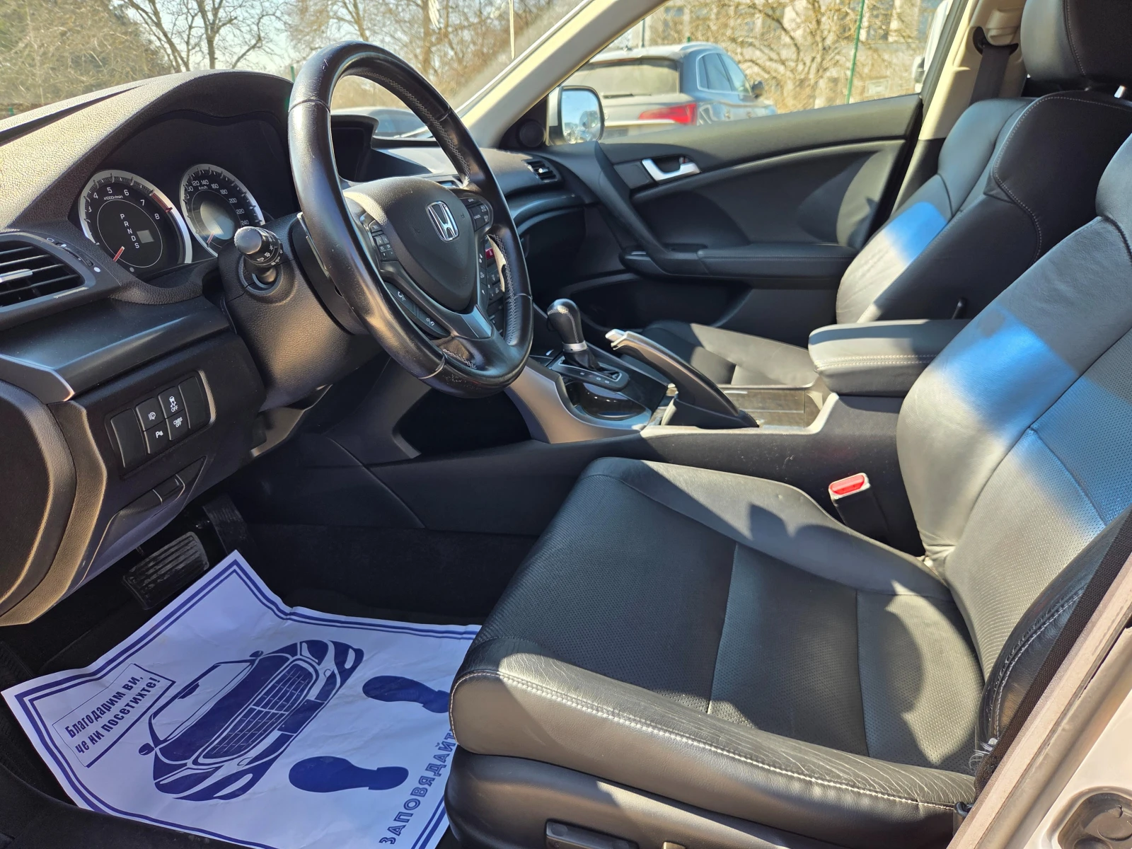 Honda Accord 2.4 201 k.c Executive Advanced Faceli ШВЕЙЦАРИЯ   , снимка 13 - Автомобили и джипове - 53745552