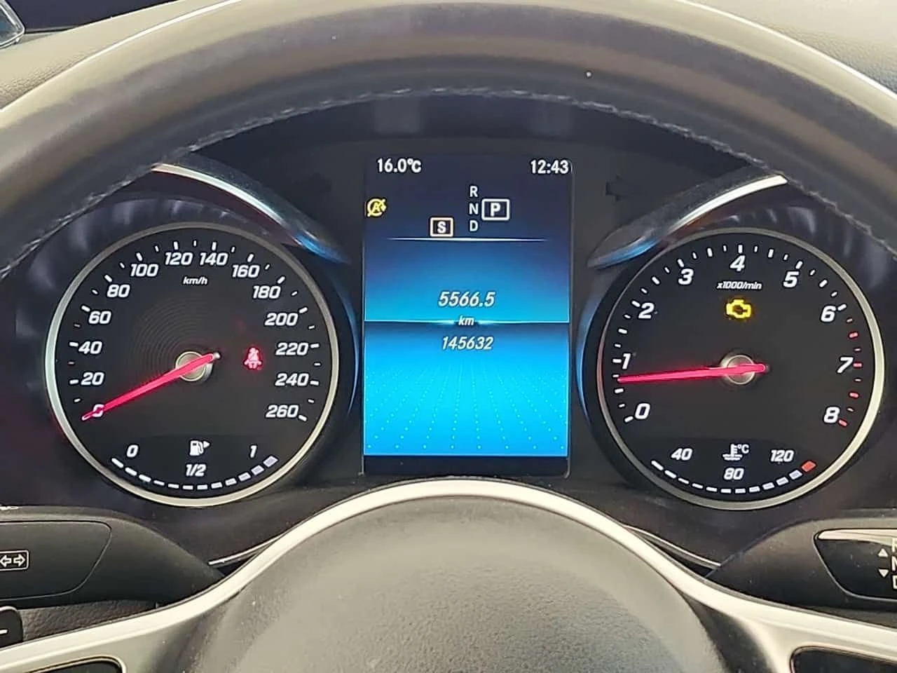 Mercedes-Benz C 300 * 4MATIC SEDAN 4D * CARFAX * ЦЕНА ДО БГ, снимка 9 - Автомобили и джипове - 53971222