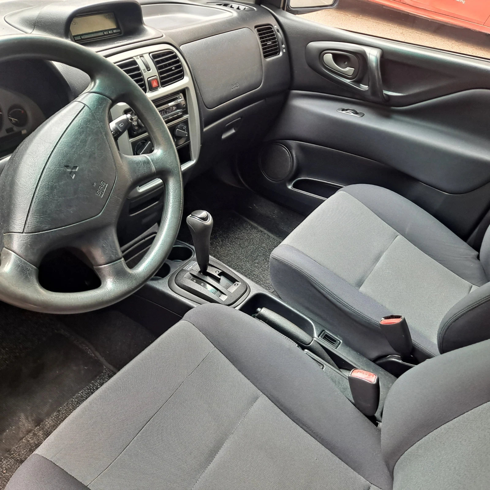 Mitsubishi Space star Бензин.Автомат, снимка 6 - Автомобили и джипове - 54651867