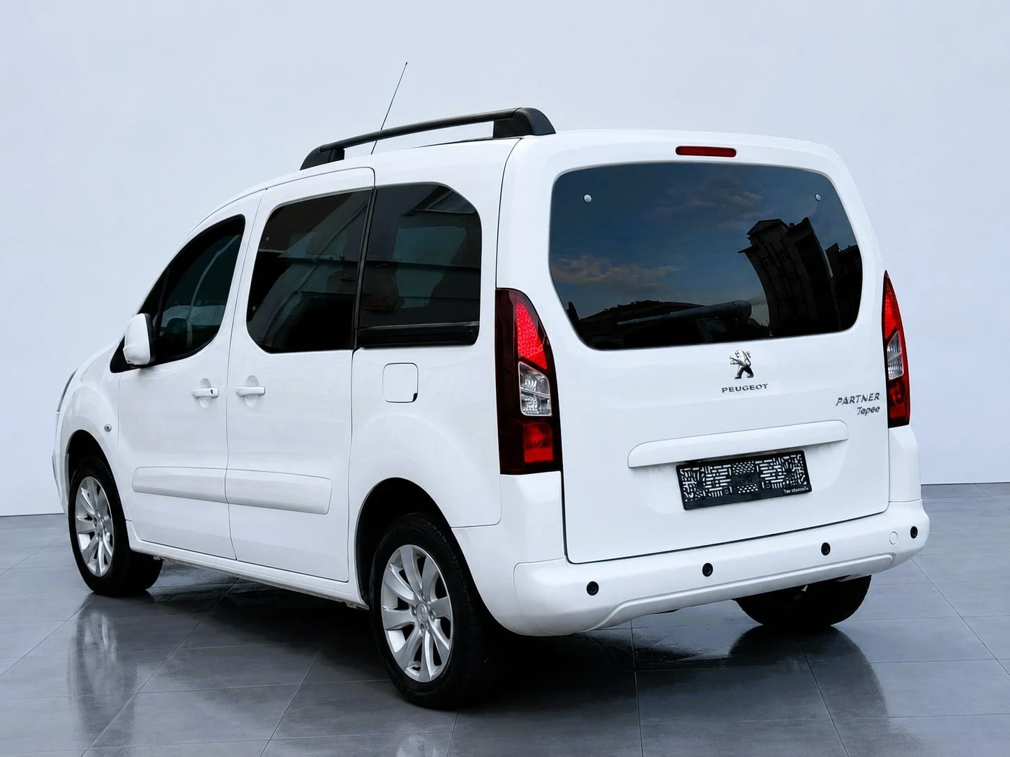 Peugeot Partner Tepee Zenith 1.6 BlueHDi 120 S&S, снимка 4 - Автомобили и джипове - 54721451