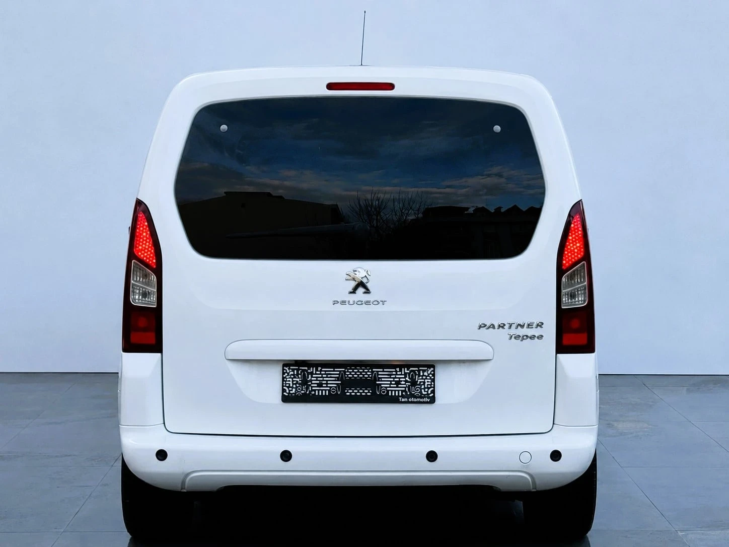 Peugeot Partner Tepee Zenith 1.6 BlueHDi 120 S&S, снимка 5 - Автомобили и джипове - 54721451