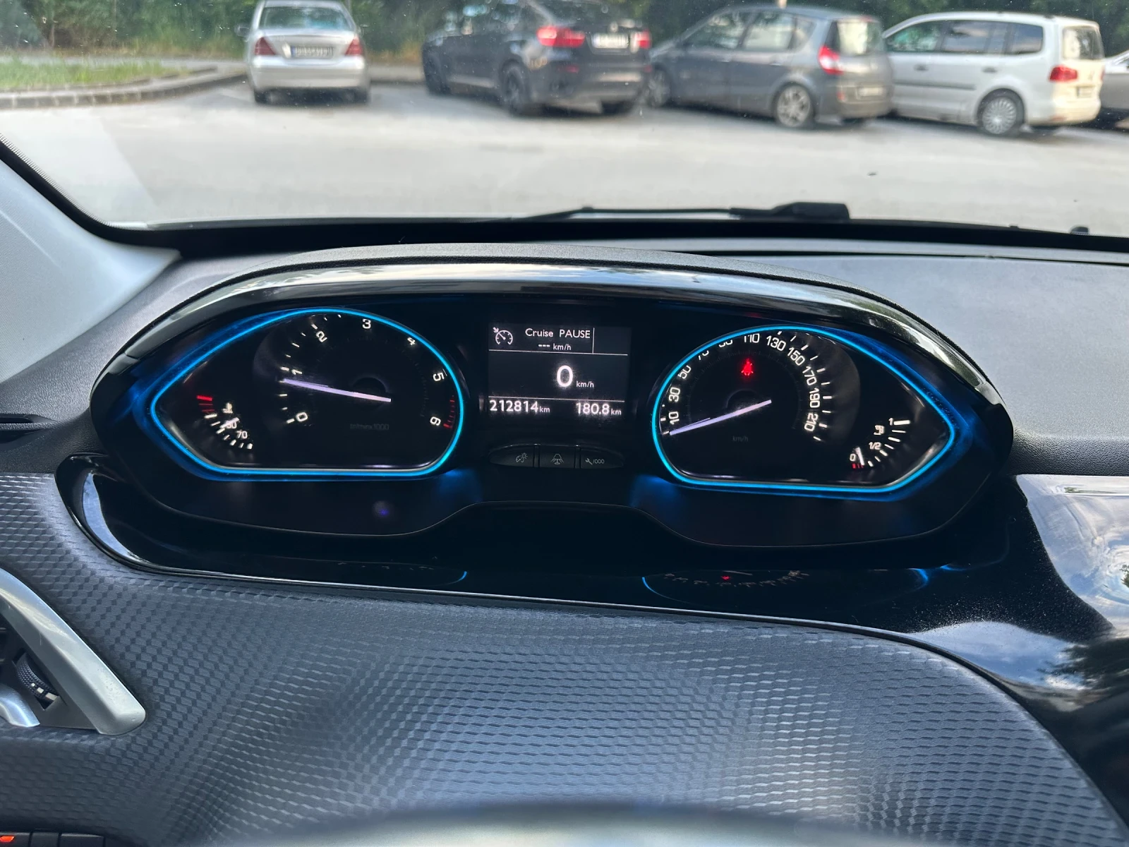 Peugeot 2008 1.6hdi Allure, снимка 10 - Автомобили и джипове - 54755496