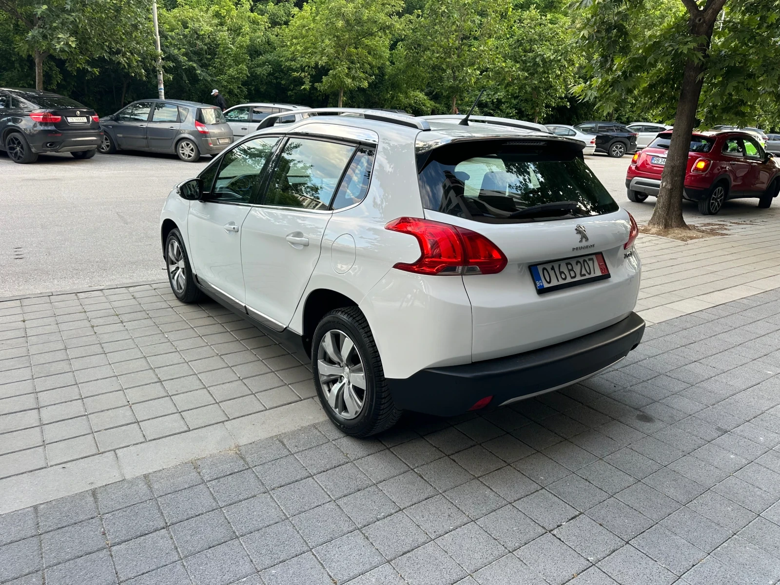 Peugeot 2008 1.6hdi Allure, снимка 4 - Автомобили и джипове - 54755496
