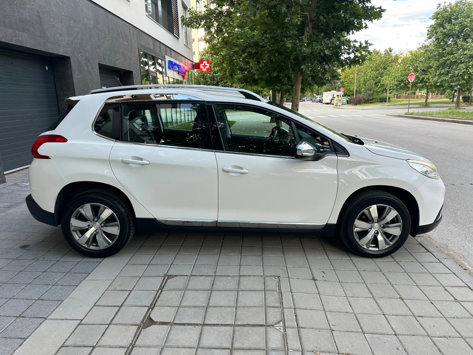 Peugeot 2008 1.6hdi Allure, снимка 7 - Автомобили и джипове - 54755496
