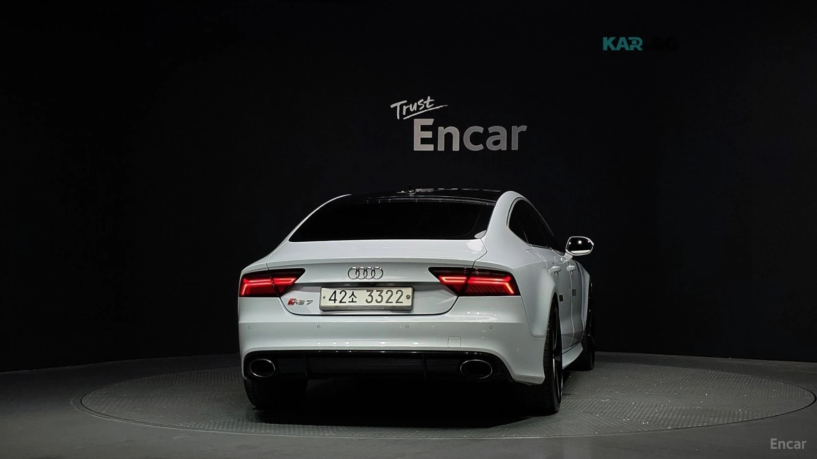 Audi Rs7 4.0 TFSI* QUATTRO SPORT* PANO* КОЖА* ПОДГРЕВ* , снимка 4 - Автомобили и джипове - 55028720