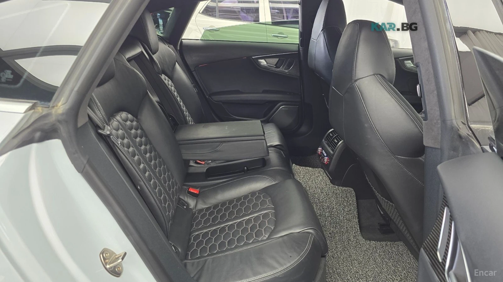 Audi Rs7 4.0 TFSI* QUATTRO SPORT* PANO* КОЖА* ПОДГРЕВ* , снимка 10 - Автомобили и джипове - 55028720