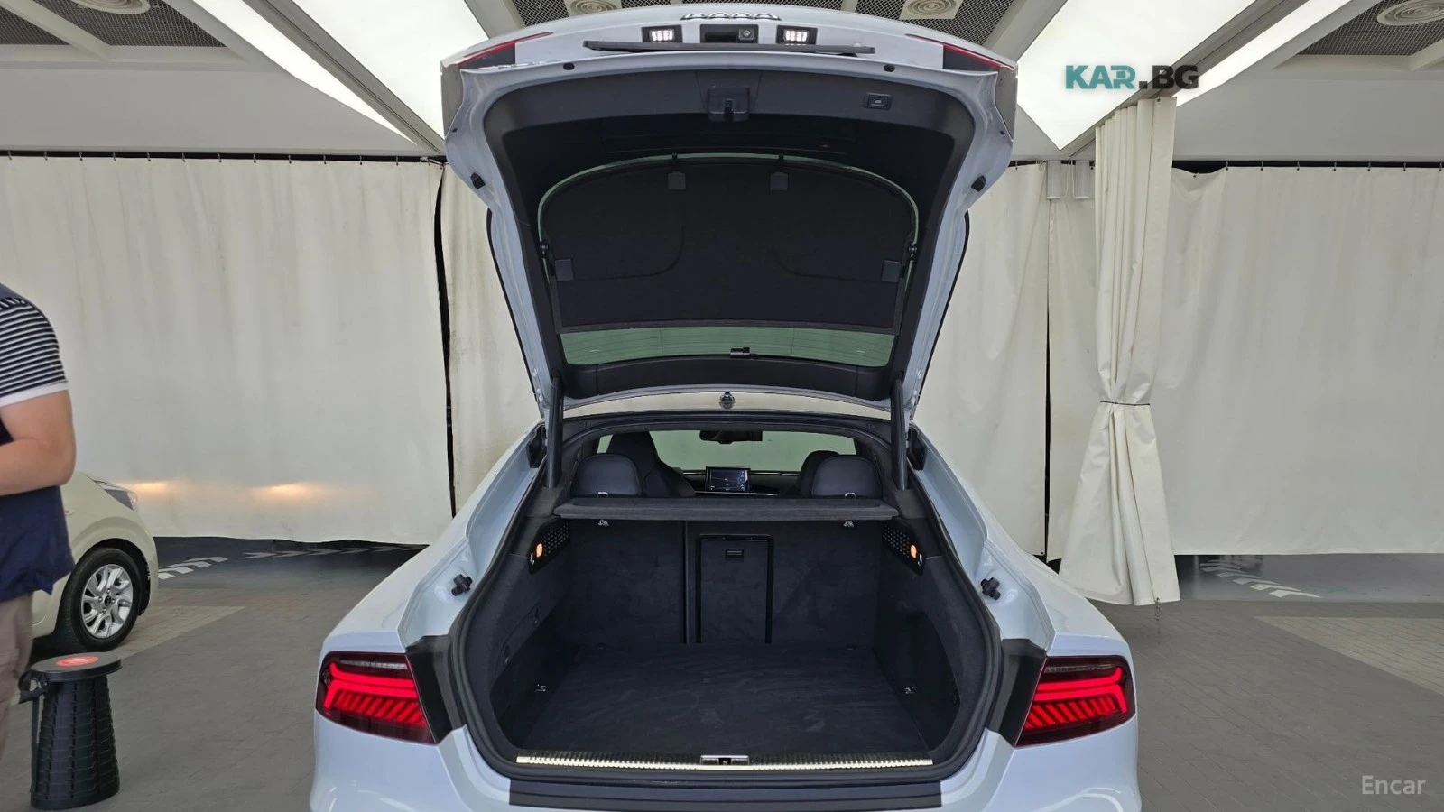 Audi Rs7 4.0 TFSI* QUATTRO SPORT* PANO* КОЖА* ПОДГРЕВ* , снимка 16 - Автомобили и джипове - 55028720