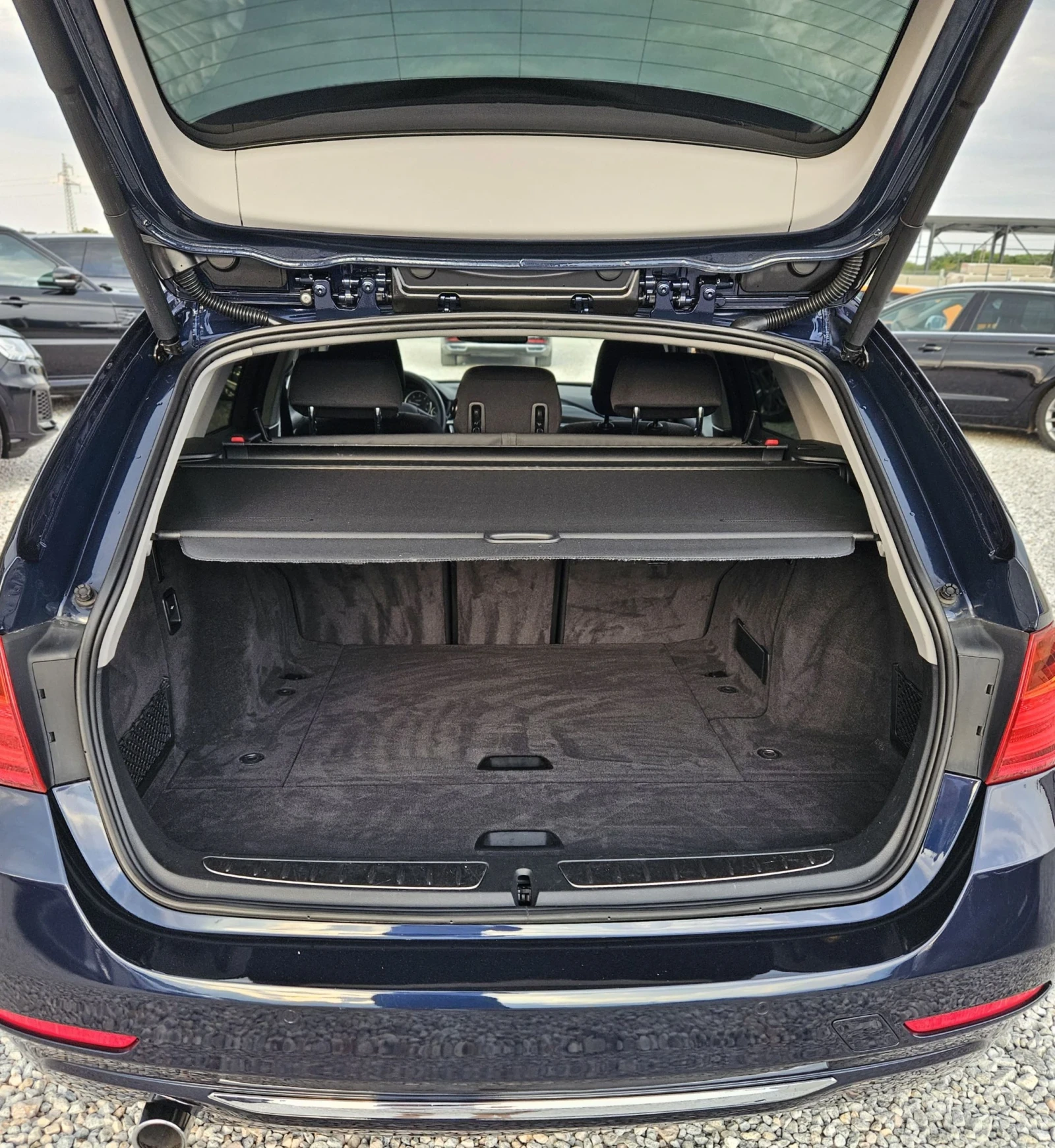 BMW 320 XDriive Luxury , снимка 15 - Автомобили и джипове - 55327003