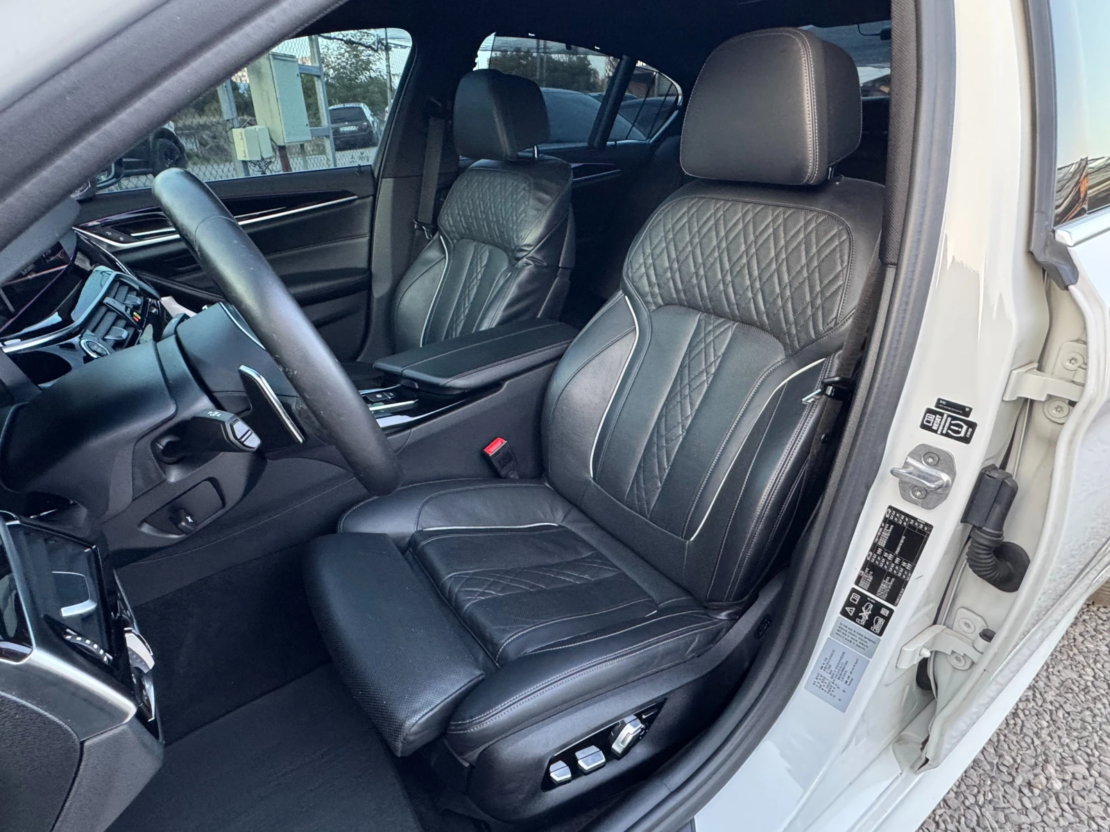 BMW 540 ix ! M Pack ! B58 !, снимка 7 - Автомобили и джипове - 55727689