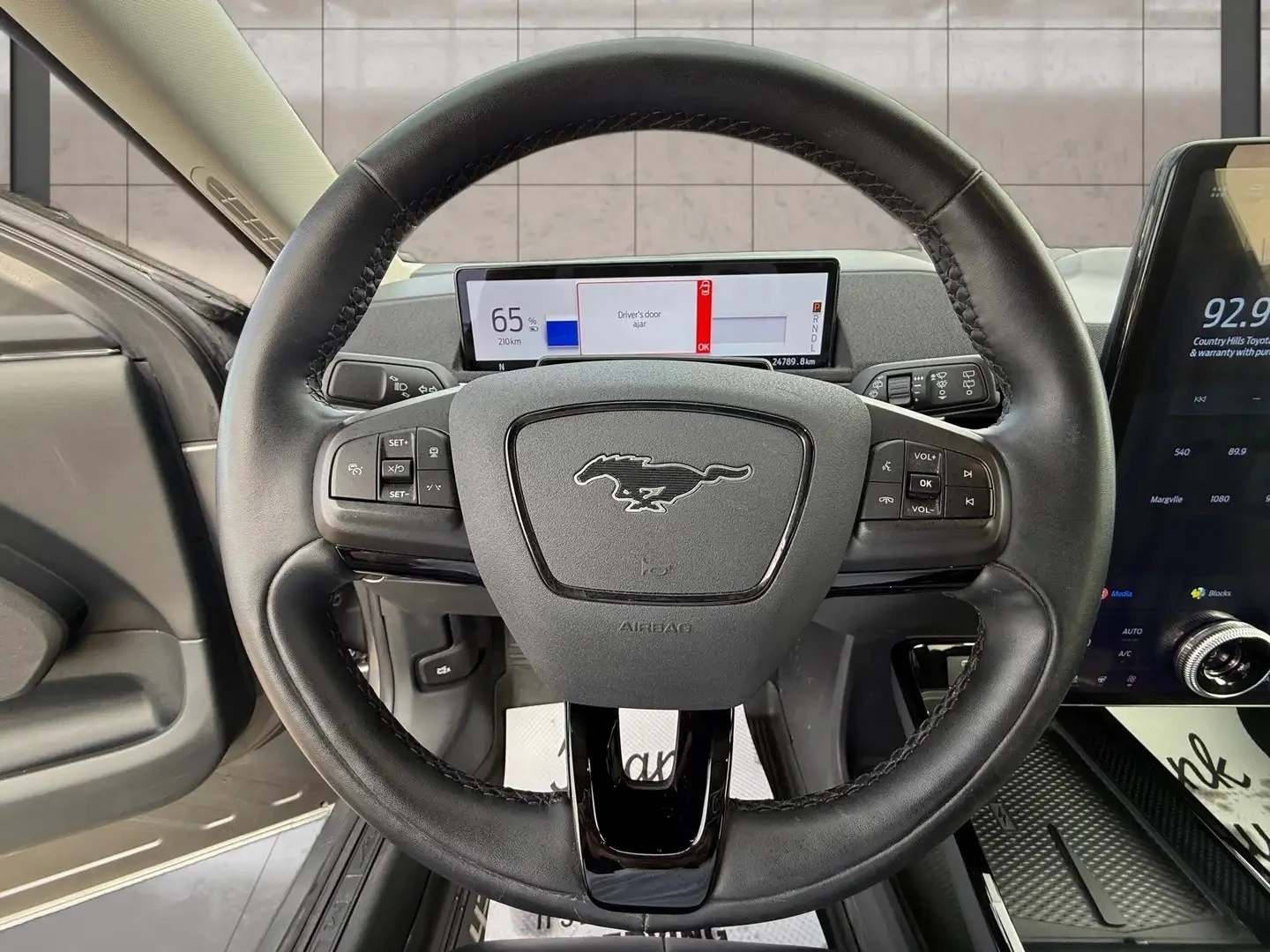 Ford Mustang Mach-E SELECT ЦЕНА ДО БЪЛГАРИЯ АВТОКРЕДИТ, снимка 9 - Автомобили и джипове - 55938034