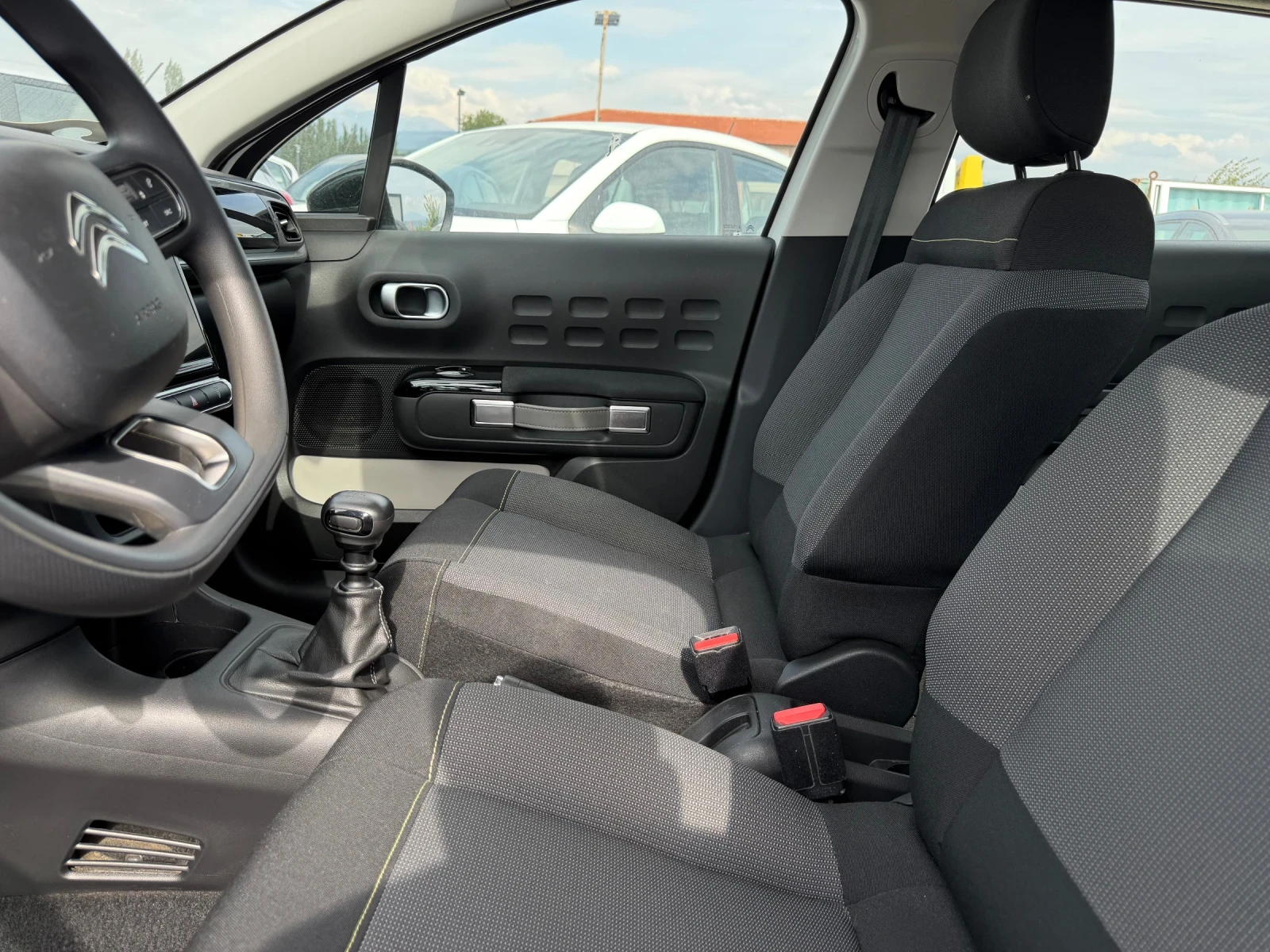 Citroen C3, снимка 3 - Автомобили и джипове - 56045725