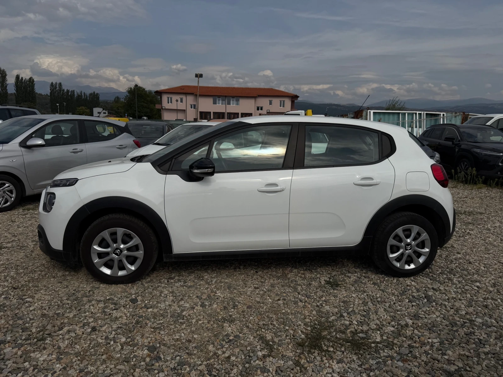 Citroen C3, снимка 2 - Автомобили и джипове - 56045725