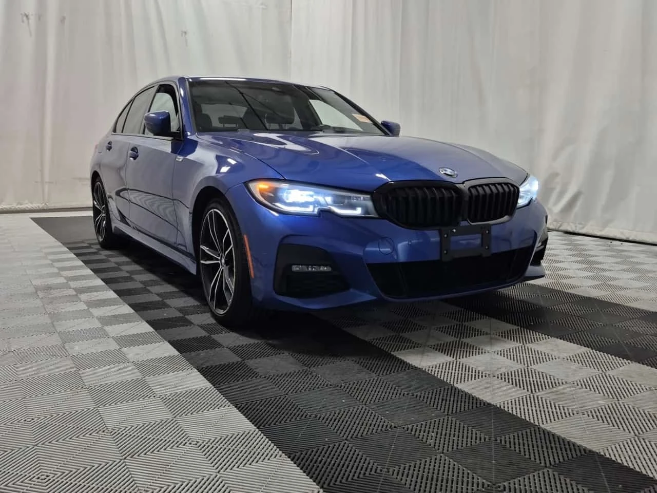 BMW 330 * 330I XDRIVE * ���������� ��� ������������ ������ | Mobile.bg � ����������� 2