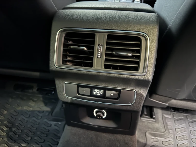 Audi Q5 40TDI Sport* NIGHT * DISTRONIC* ПАНОРАМА* DIGITAL, снимка 11 - Автомобили и джипове - 51107526