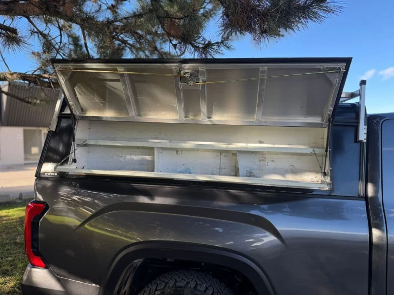 Toyota Tundra SR5 Double Cab 4WD* Подгрев, снимка 4 - Автомобили и джипове - 52699683