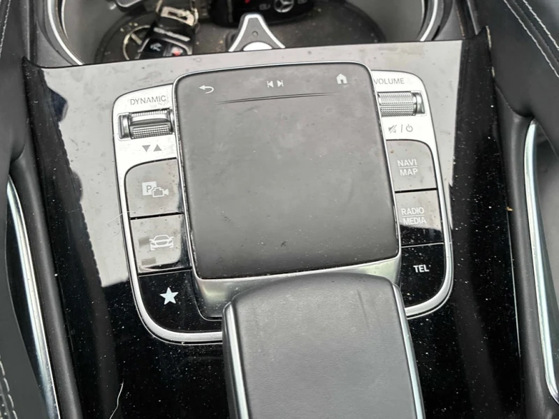 Mercedes-Benz GLE 53 4MATIC * AMG * CARFAX * БЕЗ ПЪРВОНАЧАЛНА ВНОСКА, снимка 14 - Автомобили и джипове - 53057581