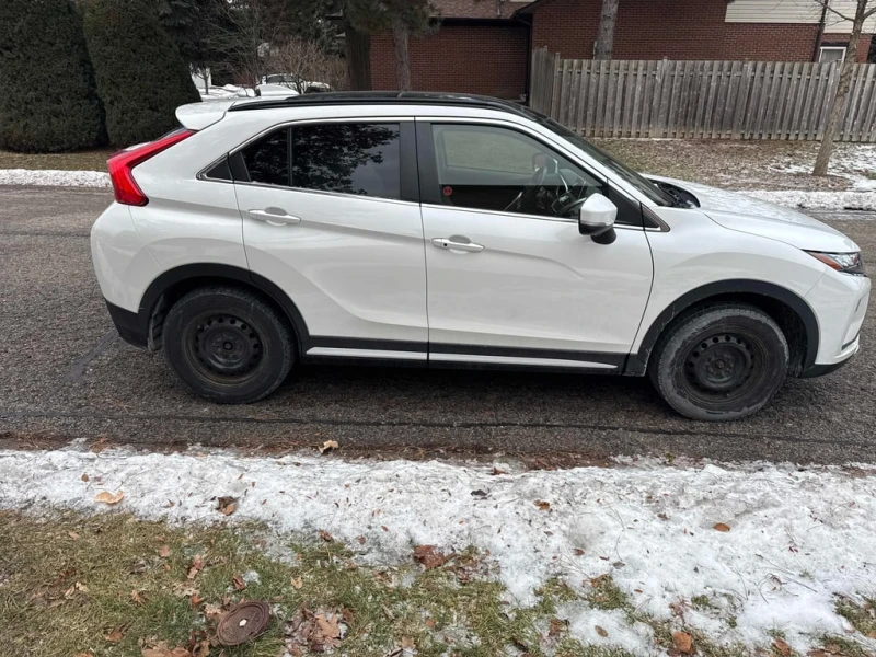 Mitsubishi Eclipse Cross S AWC  CARFAX, снимка 3 - Автомобили и джипове - 53089366