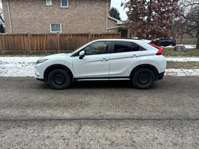 Mitsubishi Eclipse Cross S AWC  CARFAX, снимка 2 - Автомобили и джипове - 53089366