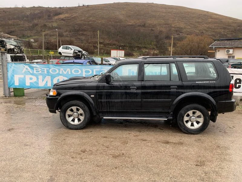 Mitsubishi Pajero sport 2.5 TDI, снимка 5 - Автомобили и джипове - 35404874