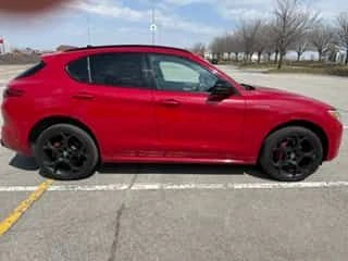 Alfa Romeo Stelvio * Veloce * 2 КЛЮЧА* ПОДГРЕВ* PANO* KEYLESS* , снимка 3 - Автомобили и джипове - 54318578