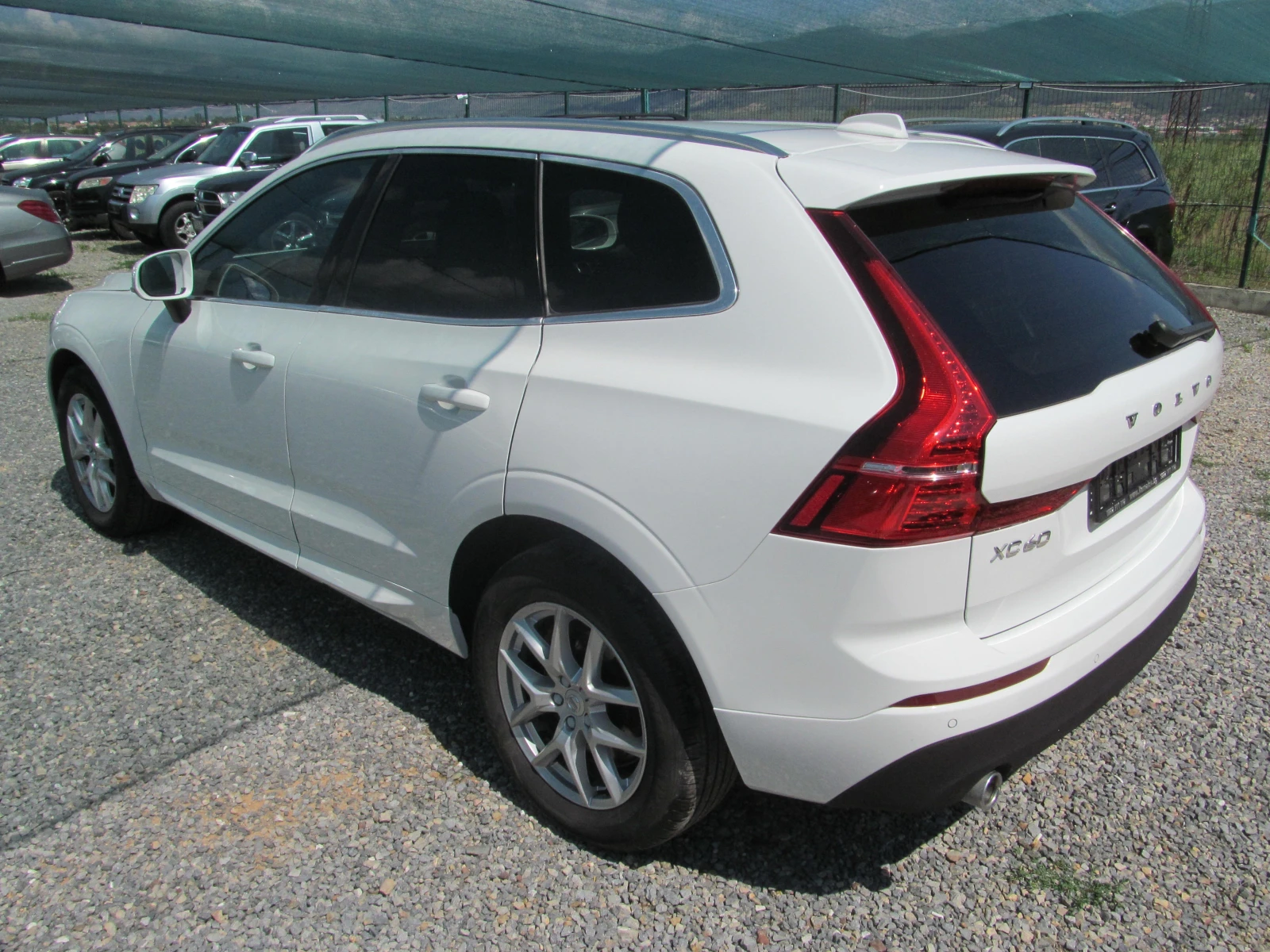 Volvo XC60 2.0* T5* 4x4* Avto* 250k.c - изображение 6