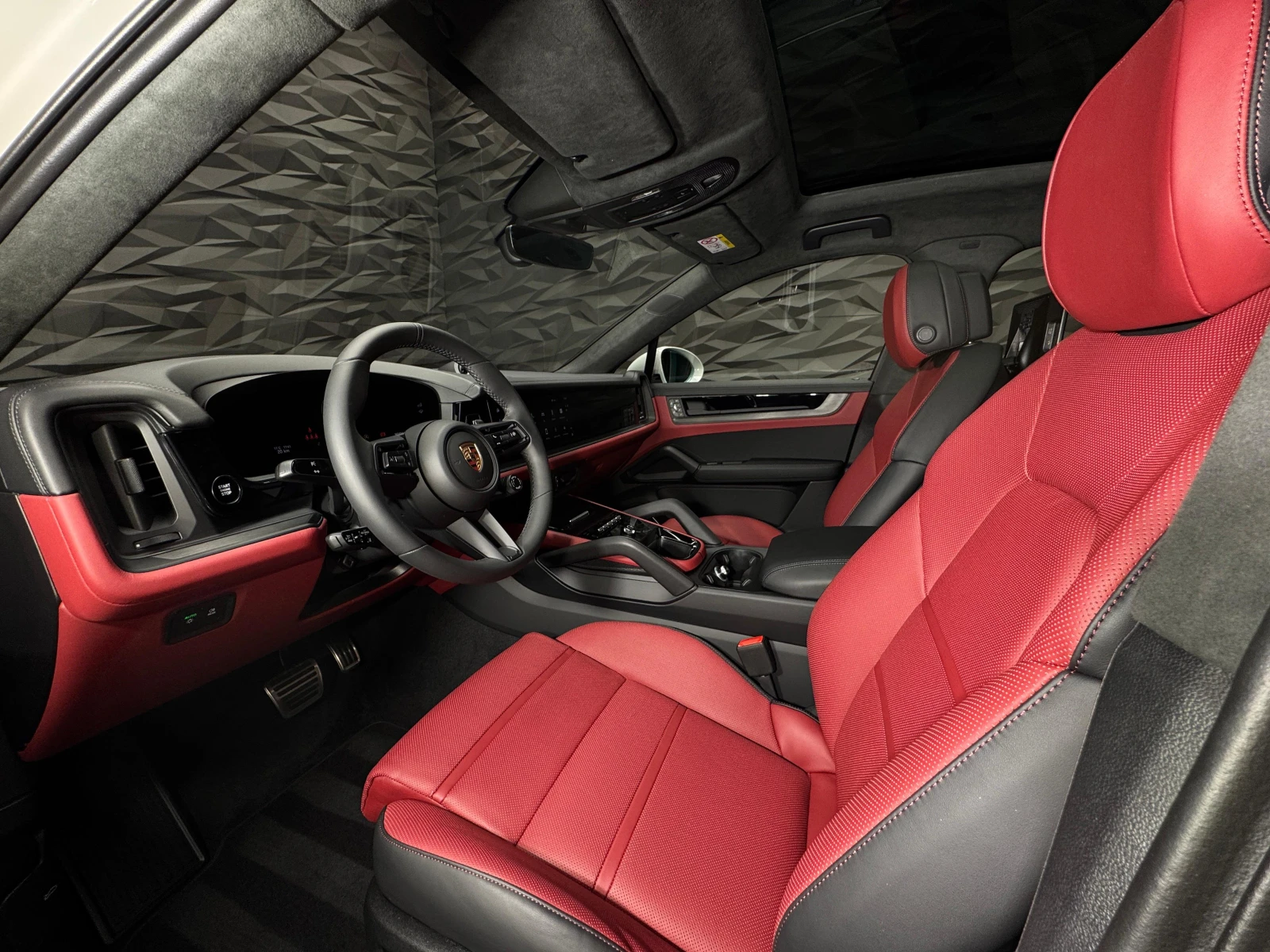 Porsche Cayenne GTS Coupe Burm TV Pano Ventilation Dual Display - изображение 9