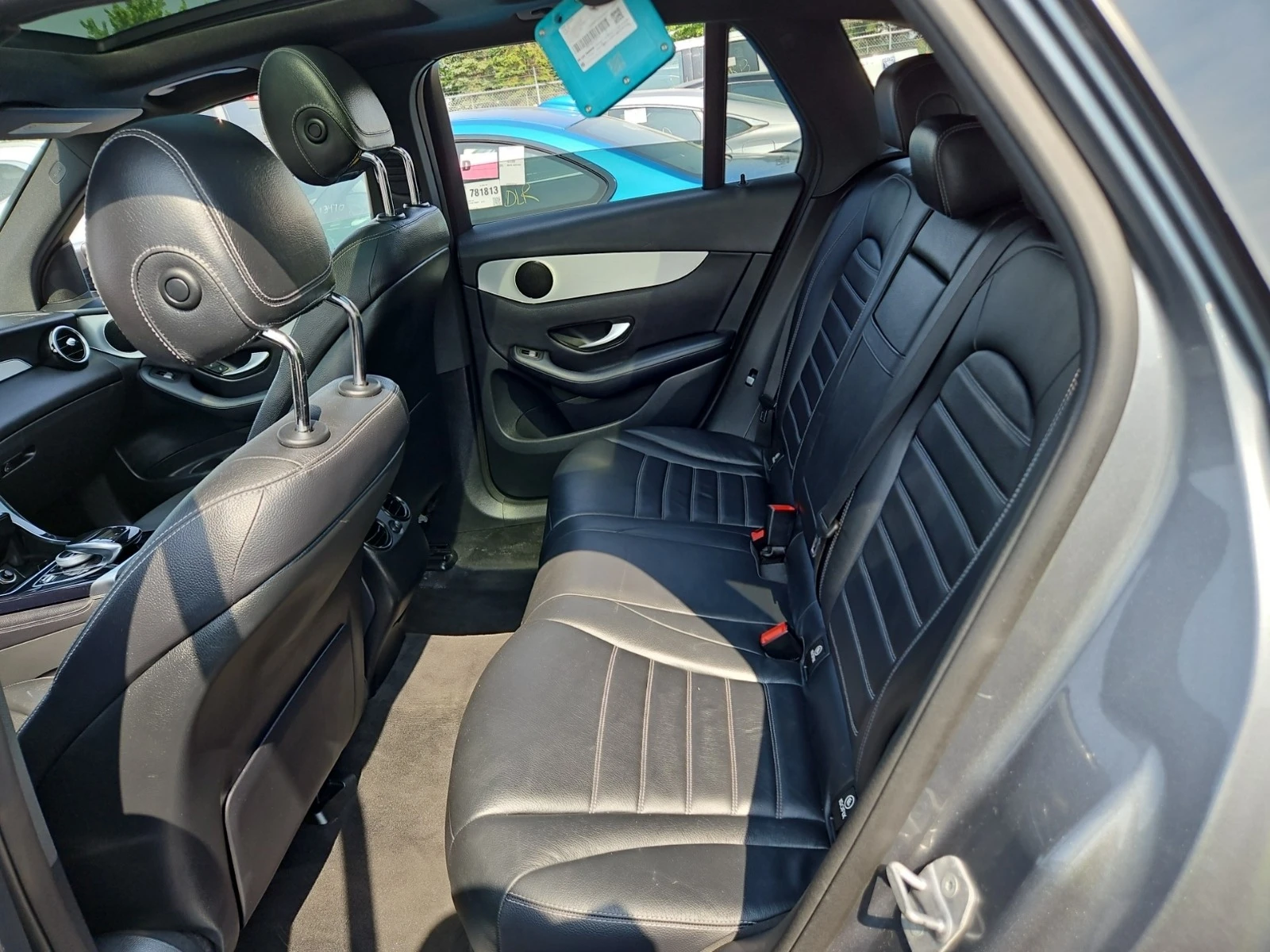 Mercedes-Benz GLC 350 Е * CARFAX* (ЦЕНА ДО БЪЛГАРИЯ) - изображение 10