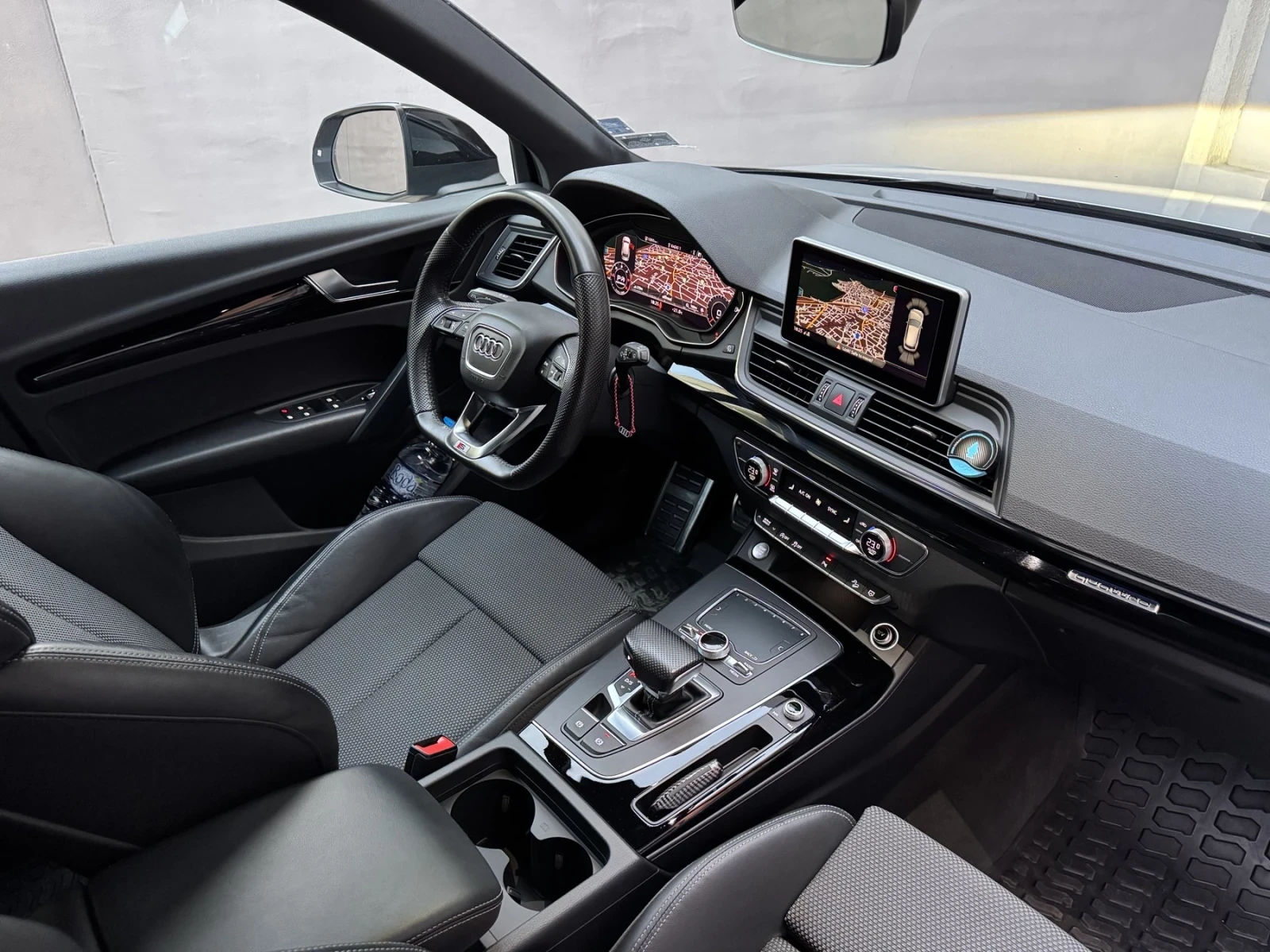 Audi Q5 40TDI Sport* NIGHT * DISTRONIC* ПАНОРАМА* DIGITAL - изображение 9