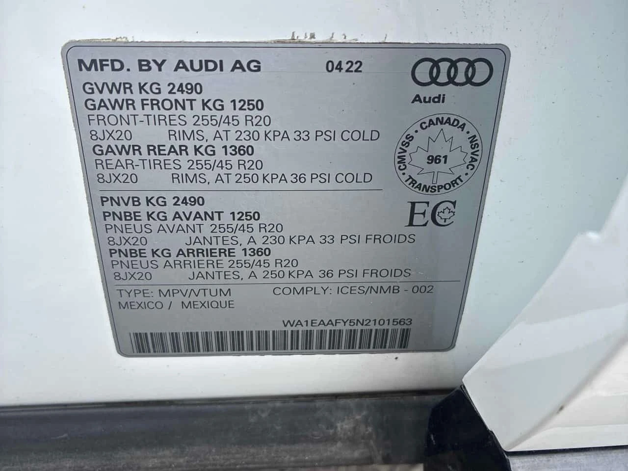 Audi Q5 Progressiv / ГУМИ С ДЖАНТИ , снимка 10 - Автомобили и джипове - 54365845