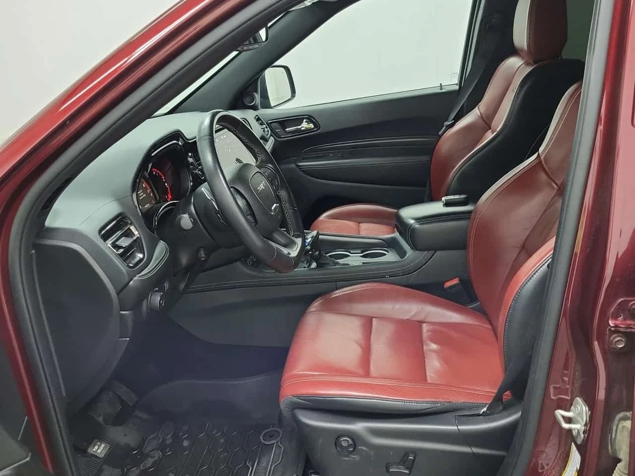 Dodge Durango SRT 392 PLUS| DISTR| ОБДУХ| ПОДГР| ШИБИДАХ| CARFAX, снимка 9 - Автомобили и джипове - 54656348