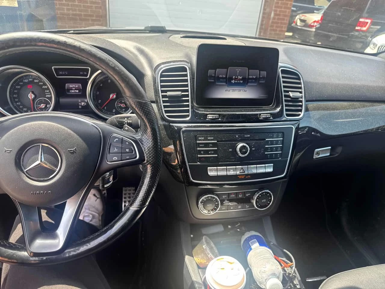 Mercedes-Benz GLE 400  CARFAX, снимка 9 - Автомобили и джипове - 54700947