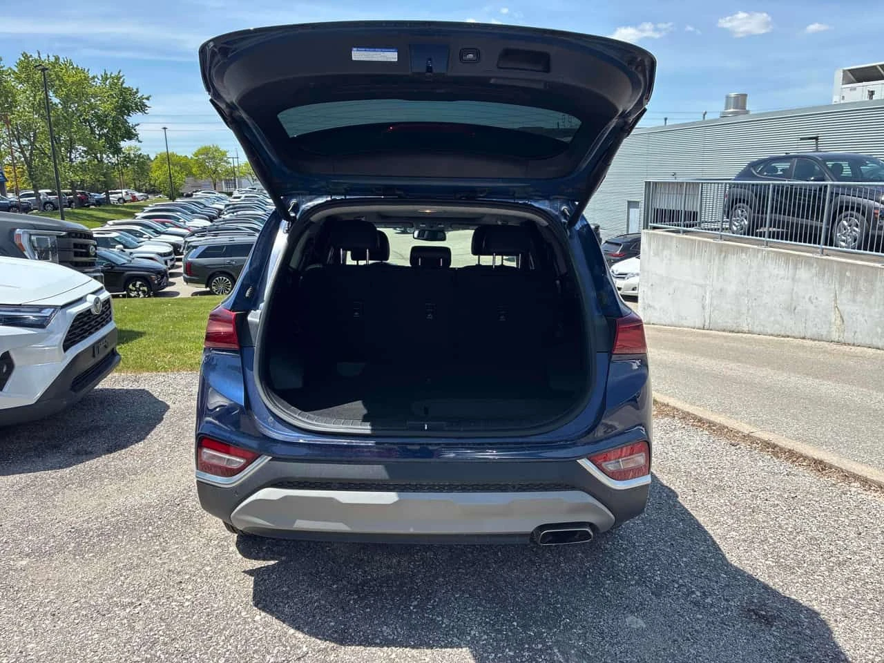 Hyundai Santa fe Luxury/ДИСТРОНИК/360/ПАНО/КЛИП/ОТ ПРЕДСТАВИТЕЛСТВО, снимка 15 - Автомобили и джипове - 54770081