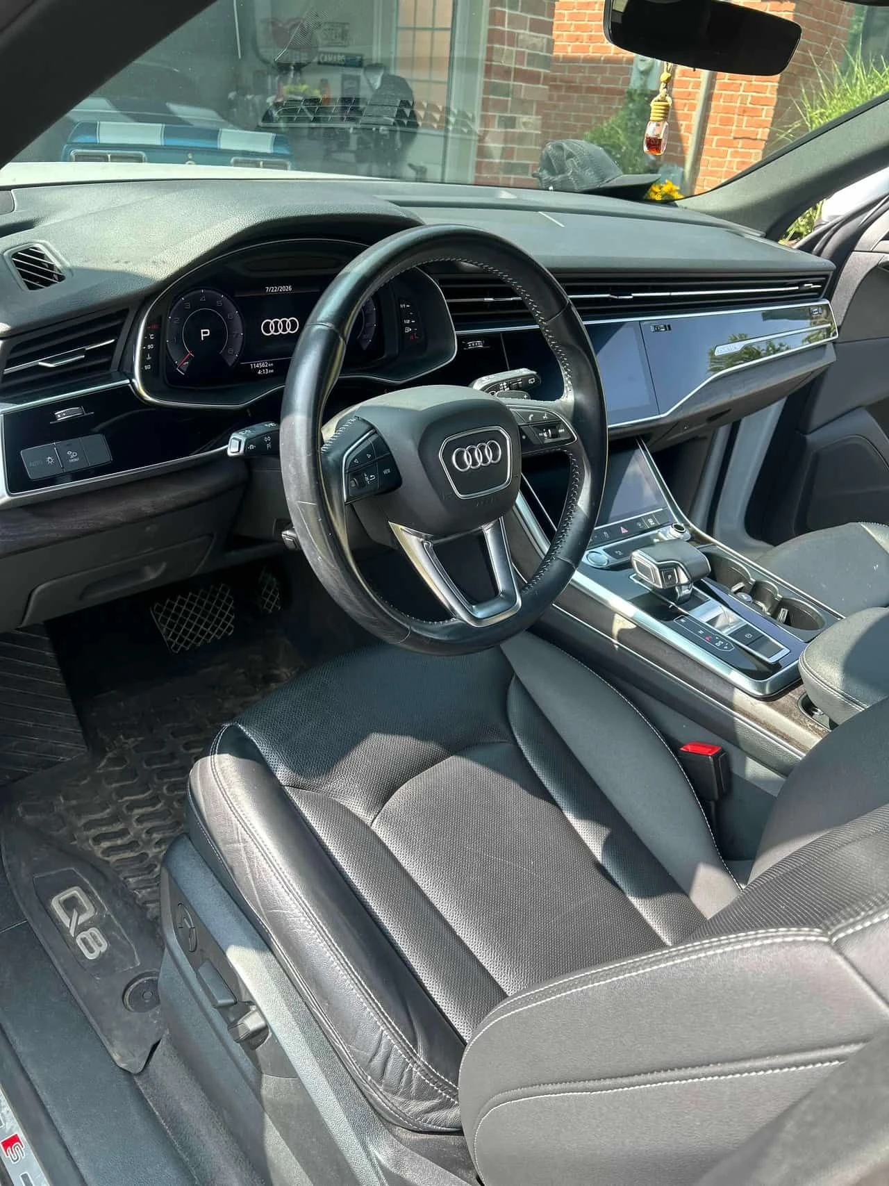 Audi Q8 * Progressiv * CARFAX * ОПЦИЯ ЗА ФИНАНСИРАНЕ , снимка 5 - Автомобили и джипове - 55396596