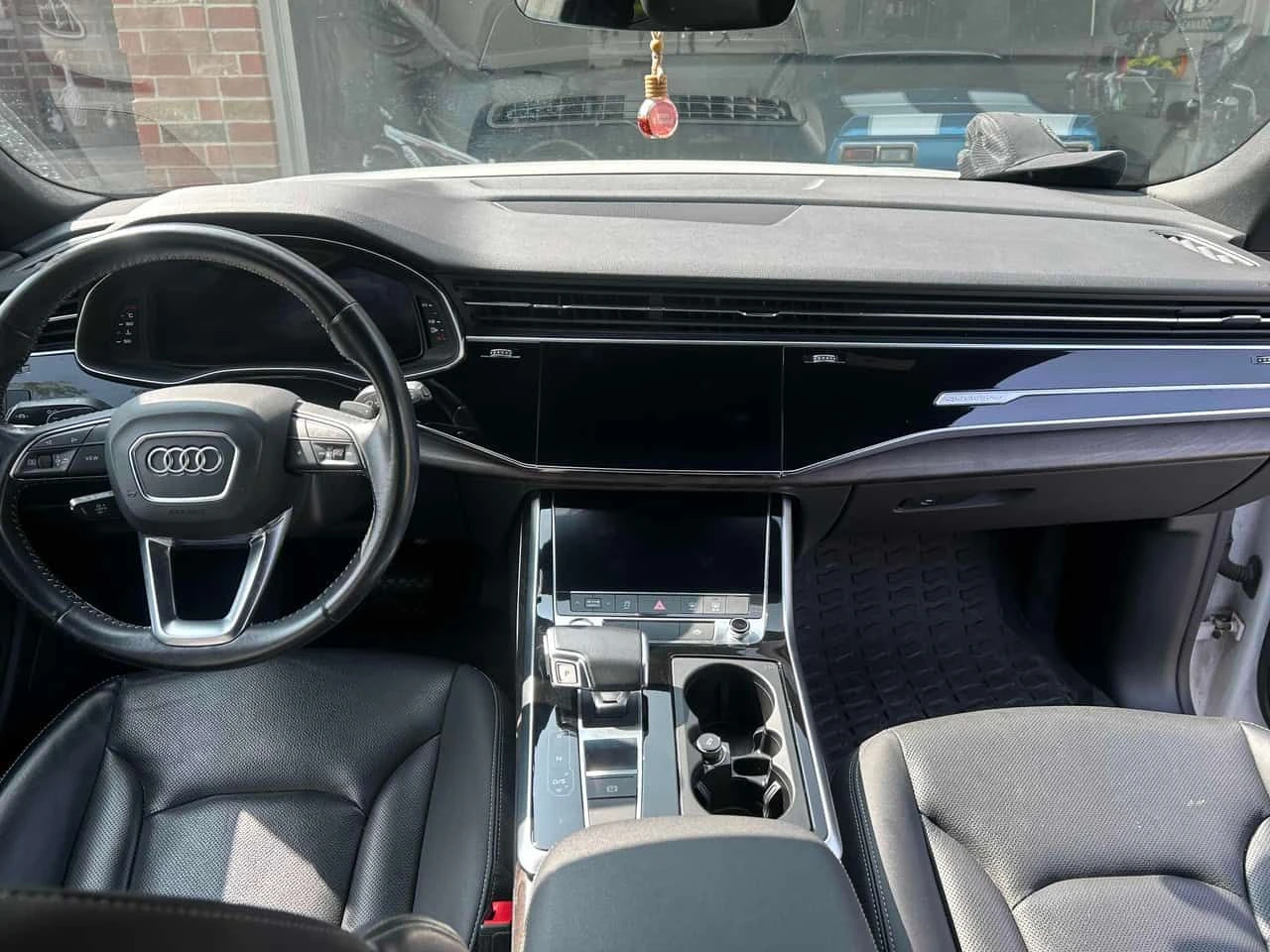 Audi Q8 * Progressiv * CARFAX * ОПЦИЯ ЗА ФИНАНСИРАНЕ , снимка 8 - Автомобили и джипове - 55396596
